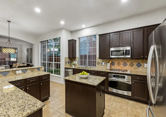 Photo 3 of Single family home for sale at 1061 Noble Ave, Lantana, TX 76226 | MLS# 21397357 | Listing updated on 2026-10-21