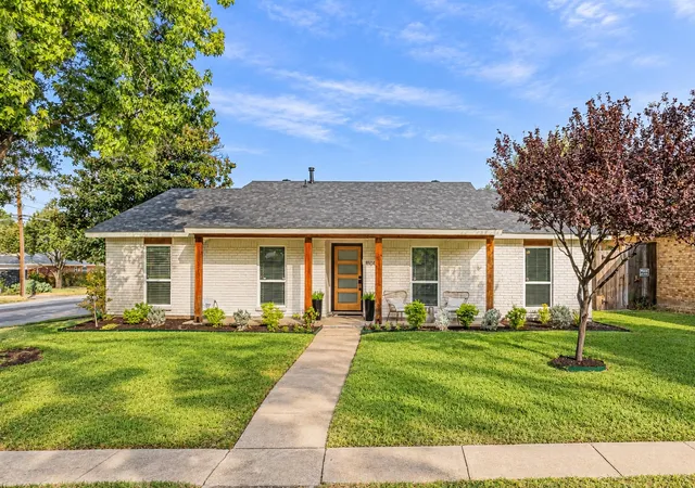 Photo 1 of Sale Pending at 8501 Van Pelt Dr, Dallas, TX 75228 | MLS# 21397341 | Listing updated on 2026-10-19