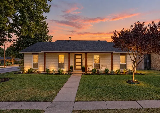 Photo 3 of Sale Pending at 8501 Van Pelt Dr, Dallas, TX 75228 | MLS# 21397341 | Listing updated on 2026-10-19