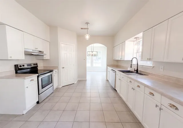 Photo 2 of Sale Pending at 4519 Marcell Ave, Dallas, TX 75211 | MLS# 21398280 | Listing updated on 2026-10-21