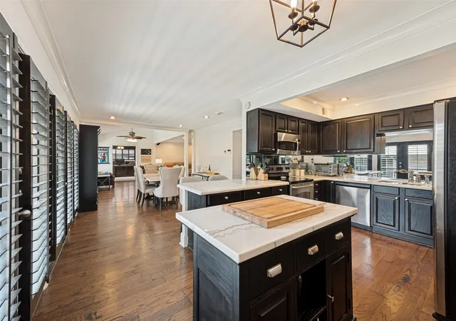 Photo 2 of Condo for sale at 10209 Regal Oaks Dr #211, Dallas, TX 75230 | MLS# 21396072 | Listing updated on 2026-10-20
