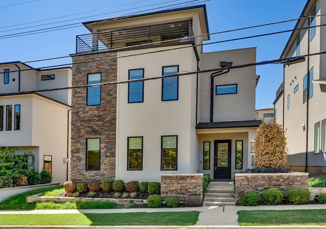 Single family home for sale at 4126 Entrada Way, Dallas, TX 75219 | MLS# 21399129