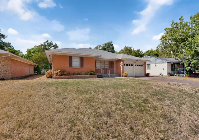Photo 3 of Single family home for sale at 3719 Rock Blf Dr, Dallas, TX 75227 | MLS# 21400535 | Listing updated on 2026-10-21