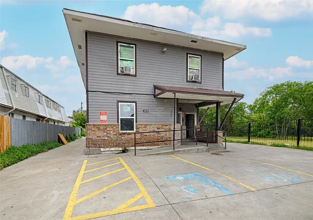 Photo 1 of Multi family home for sale at 3020 South Blvd #6, Dallas, TX 75215 | MLS# 21400396 | Listing updated on 2026-10-19