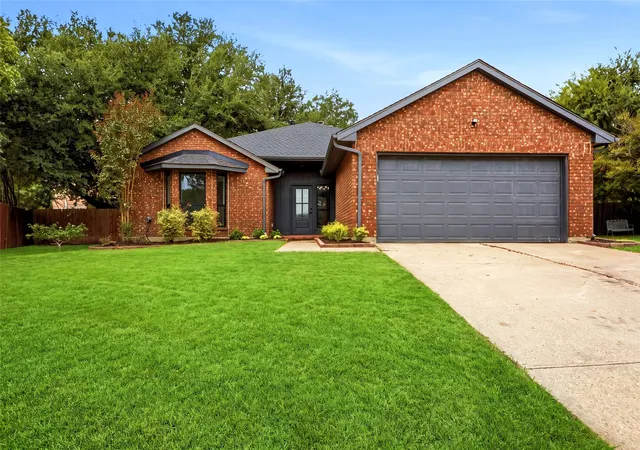 Photo 1 of Sale Pending at 1405 Sedalia Ct, Flower Mound, TX 75028 | MLS# 21401364 | Listing updated on 2026-10-27