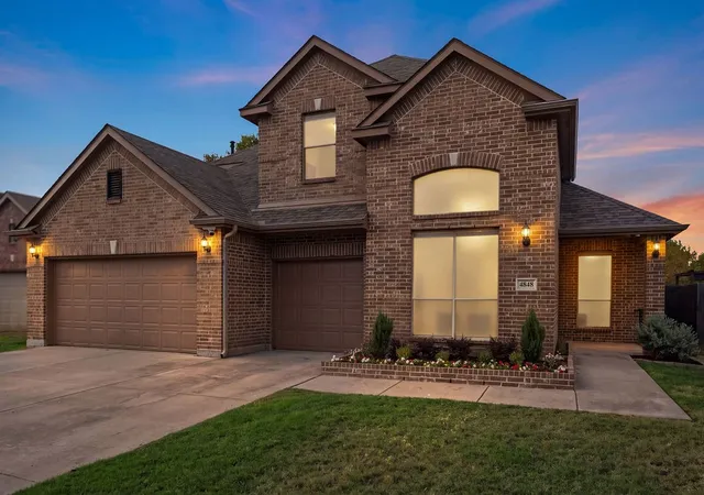 Photo 1 of Single family home for sale at 4848 Monarch Dr, Mesquite, TX 75181 | MLS# 21401838 | Listing updated on 2026-10-22