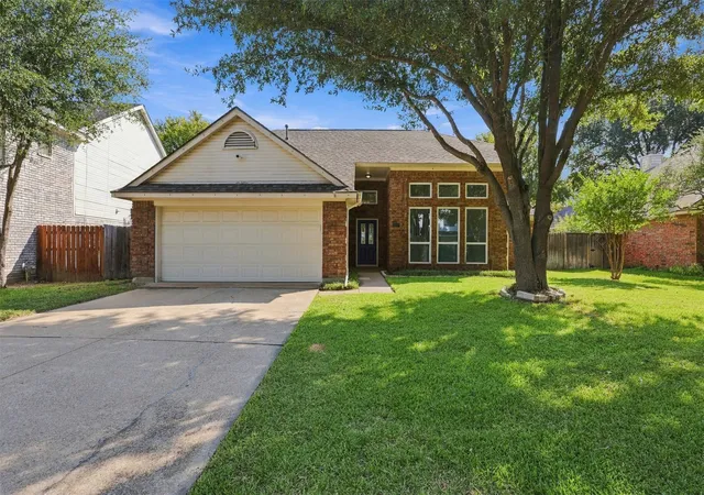 Photo 1 of Sale Pending at 4368 Carolina St, Grand Prairie, TX 75052 | MLS# 21399311 | Listing updated on 2026-10-19