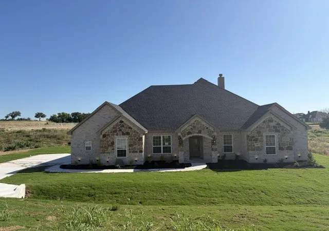 Single family home for sale at 1043 Deer Is Ct, Azle, TX 76020 | MLS# 21402063