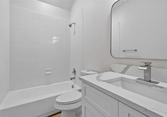 Photo 4 of Sale Pending at 3534 Mojave Dr, Dallas, TX 75241 | MLS# 21401717 | Listing updated on 2026-10-20