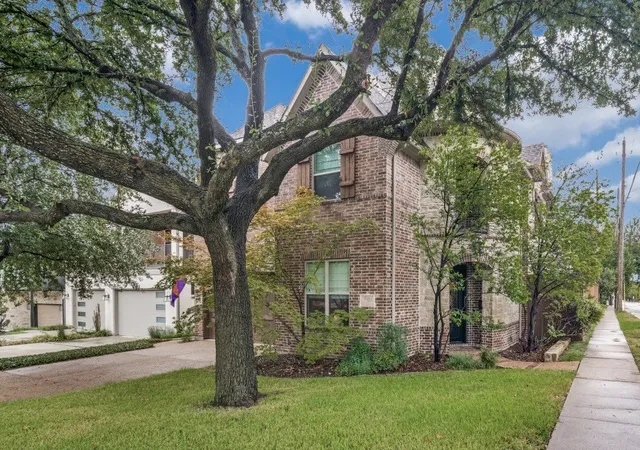 Photo 1 of Sale Pending at 5500 Longview, Dallas, TX 75206 | MLS# 21403003 | Listing updated on 2026-10-19