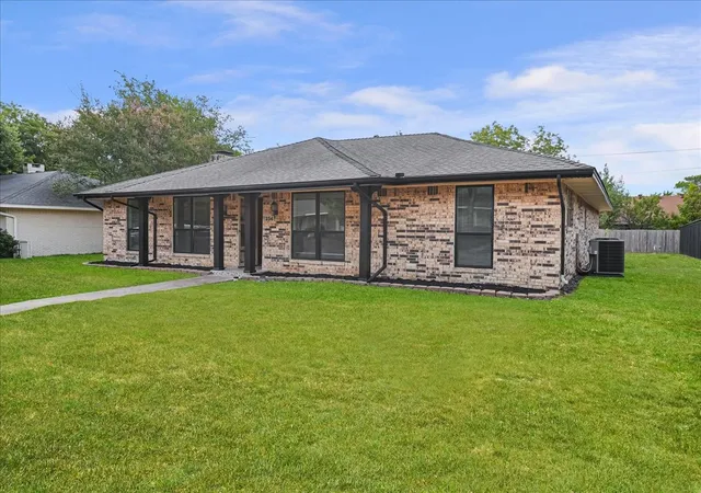 Photo 2 of Sale Pending at 236 Charles St, De Soto, TX 75115 | MLS# 21403372 | Listing updated on 2026-10-22
