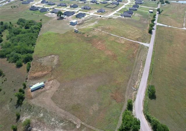Photo 1 of Land for sale at 7405 Autumn Grv Ln, Ponder, TX 76259 | MLS# 21403409 | Listing updated on 2026-10-20