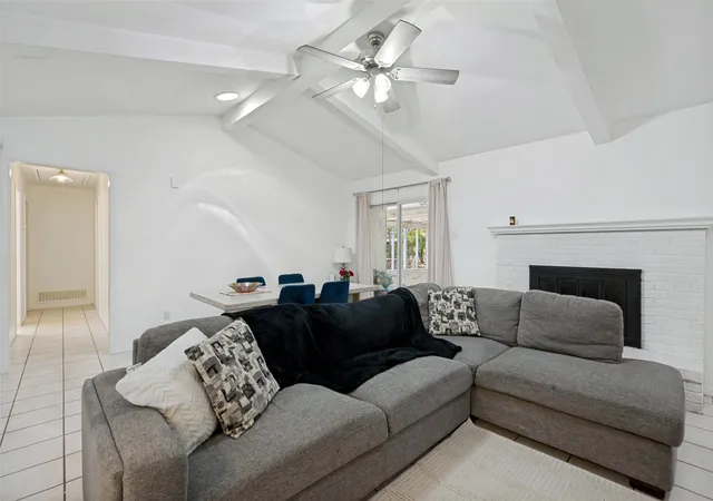 Photo 4 of Single family home for sale at 504 Pheasant Ln, De Soto, TX 75115 | MLS# 21403630 | Listing updated on 2026-10-27