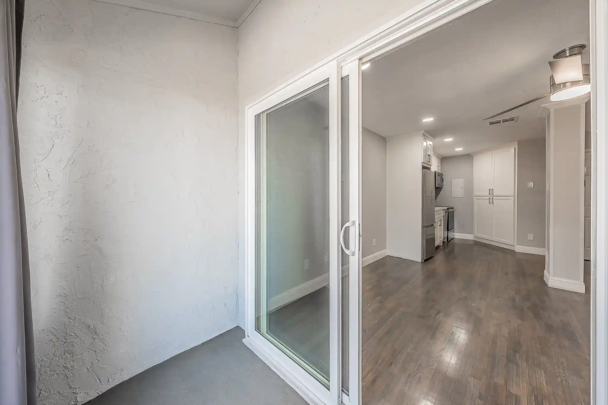 Listing Photo 19 - Condo for sale in 5757 Martel Ave located at 5757 Martel Ave, Dallas, TX 75206 - Unit #B08