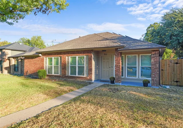 Photo 1 of Single family home for sale at 7111 Vinland St, Dallas, TX 75227 | MLS# 21407390 | Listing updated on 2026-10-20
