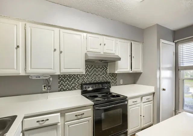 Photo 3 of Townhouse for sale at 1848 Abshire Ln, Dallas, TX 75228 | MLS# 21405550 | Listing updated on 2026-10-20