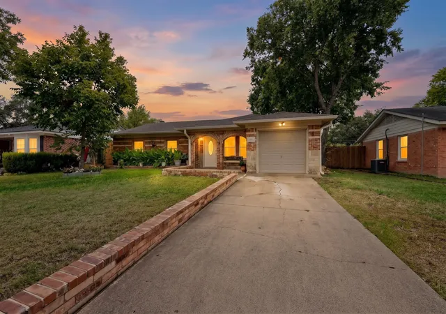 Photo 3 of Single family home for sale at 2520 Hillsboro Ave, Dallas, TX 75228 | MLS# 21404822 | Listing updated on 2026-10-19