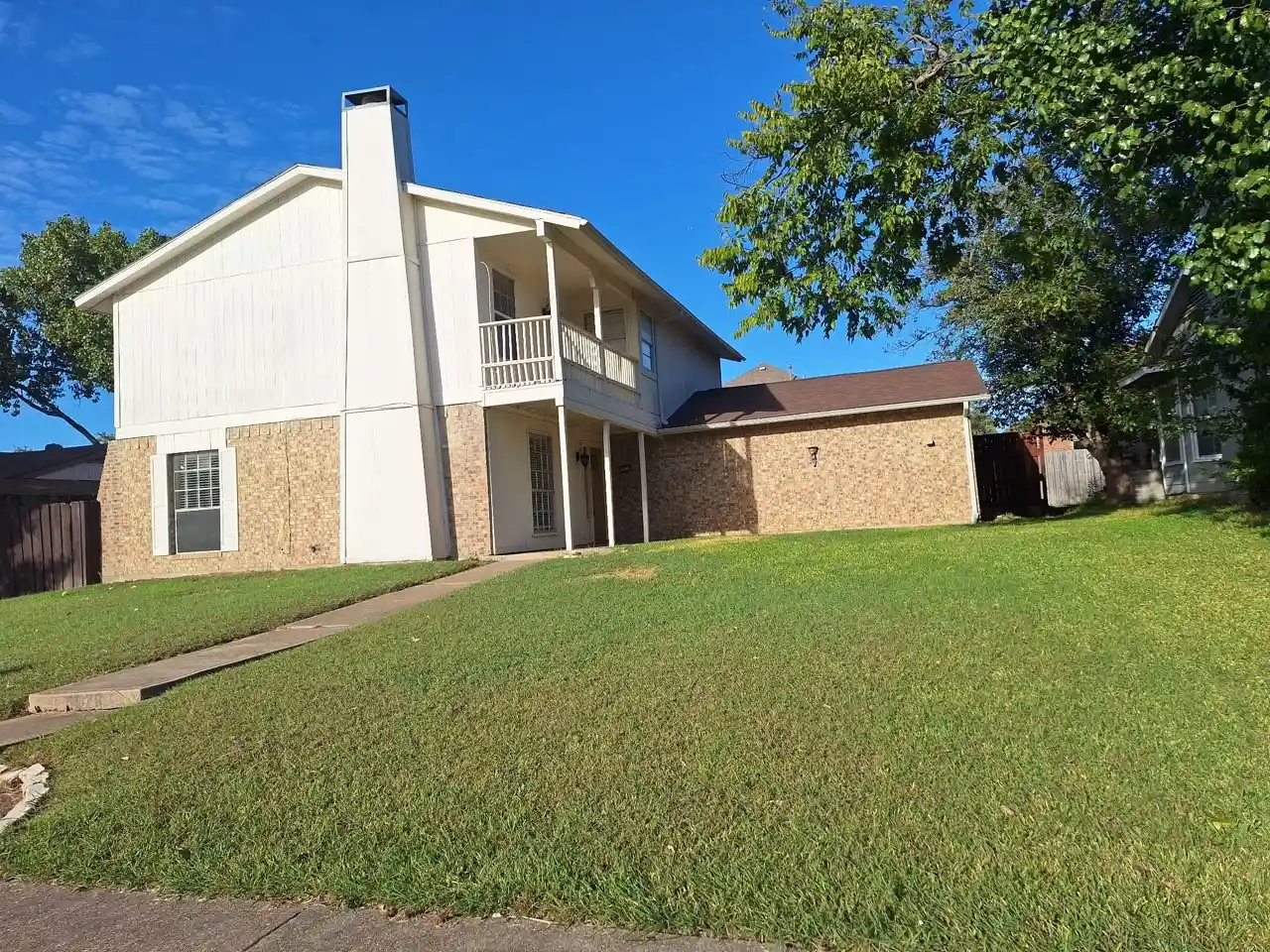 Photo 1 of Single family home for sale at 5026 Boca Raton Dr, Garland, TX 75043 | MLS# 21406146 | Listing updated on 2026-10-28