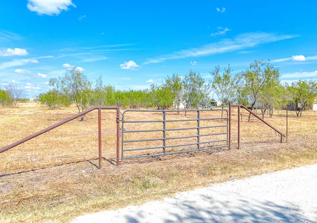 Photo 2 of Sale Pending at Lot NW 36 County Rd 1270, Corsicana, TX 75110 | MLS# 21403919 | Listing updated on 2026-10-19