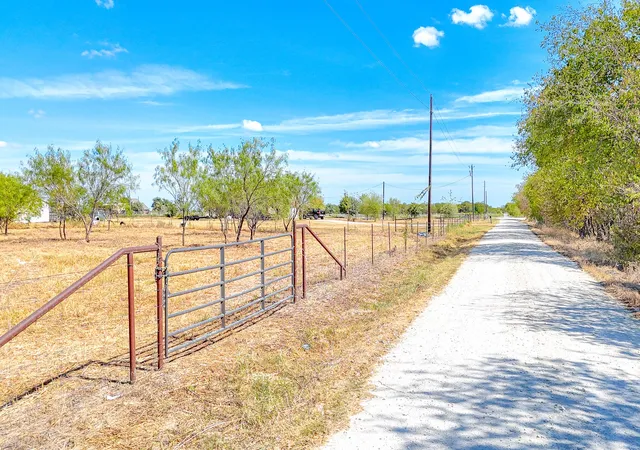 Photo 4 of Sale Pending at Lot NW 36 County Rd 1270, Corsicana, TX 75110 | MLS# 21403919 | Listing updated on 2026-10-19