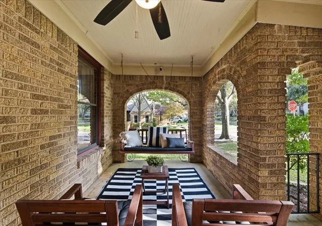 Photo 2 of Single family home for sale at 522 Monte Vista Dr, Dallas, TX 75223 | MLS# 21410142 | Listing updated on 2026-10-21