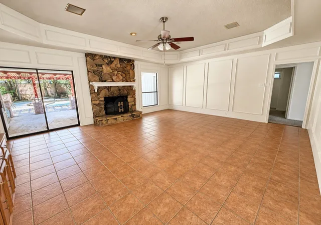 Photo 2 of Single family home for sale at 1444 Marlene Pl, De Soto, TX 75115 | MLS# 21410198 | Listing updated on 2026-10-20
