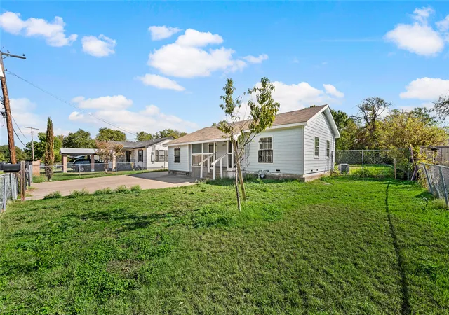 Photo 2 of Single family home for sale at 6628 Glesman St, Dallas, TX 75232 | MLS# 21409245 | Listing updated on 2026-10-19