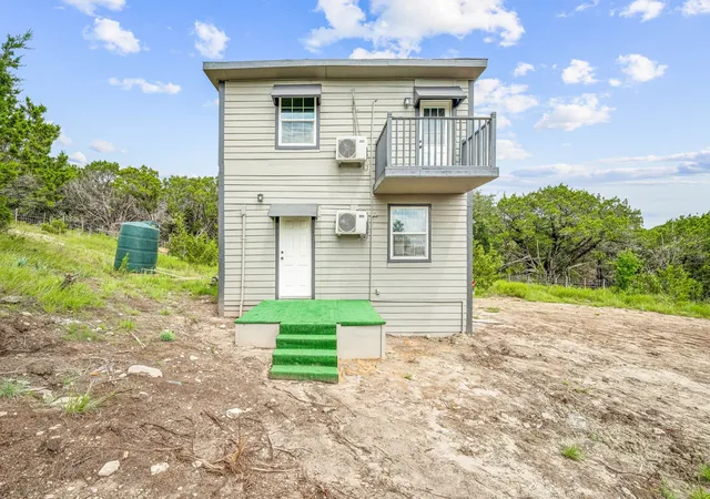 Photo 4 of Single family home for sale at 2035 Mesa Vista Dr, Stephenville, TX 76401 | MLS# 21410364 | Listing updated on 2026-10-19