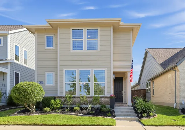 Photo 1 of Single family home for sale at 9220 Lamar St, Rowlett, TX 75089 | MLS# 21411022 | Listing updated on 2026-10-20