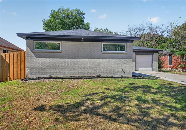 Photo 3 of Single family home for sale at 2009 Las Cruces Ln, Dallas, TX 75217 | MLS# 21411314 | Listing updated on 2026-10-20