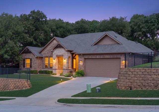 Photo 1 of Sale Pending at 1303 Ballycastle Ln, Corinth, TX 76210 | MLS# 21411501 | Listing updated on 2026-10-28