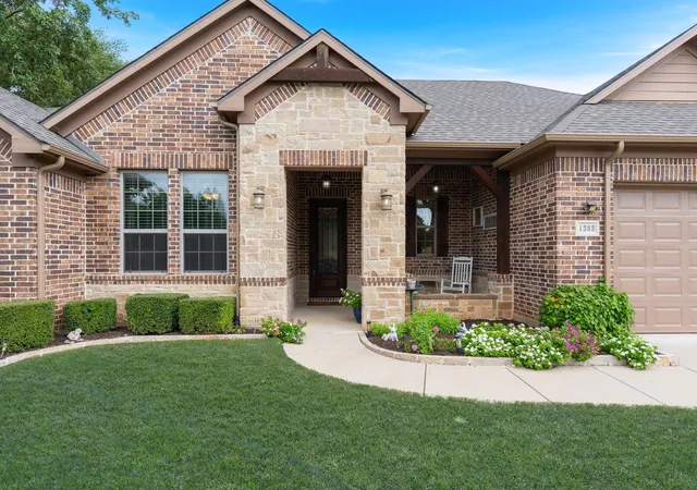 Photo 2 of Sale Pending at 1303 Ballycastle Ln, Corinth, TX 76210 | MLS# 21411501 | Listing updated on 2026-10-28