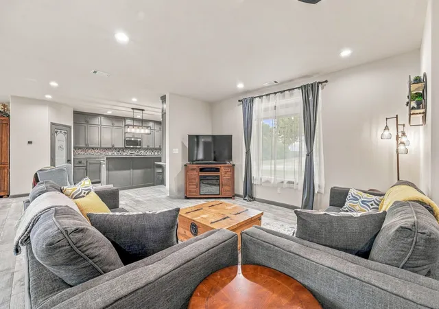 Photo 1 of Single family home for sale at 435 Edwards Dr, Dublin, TX 76446 | MLS# 21411425 | Listing updated on 2026-10-20