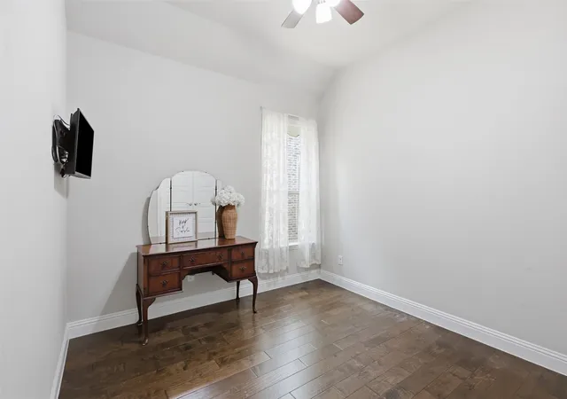 Photo 3 of Sale Pending at 14616 Spitfire Trl, Roanoke, TX 76262 | MLS# 21404138 | Listing updated on 2026-10-27