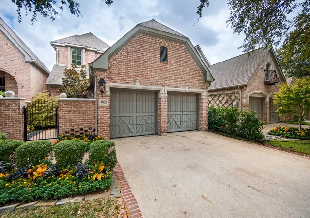 Photo 1 of Single family home for sale at 12050 Lueders Ln, Dallas, TX 75230 | MLS# 21412208 | Listing updated on 2026-10-29