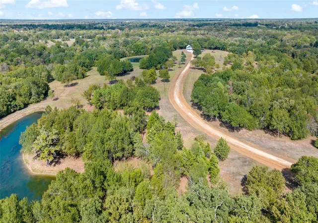 Photo 1 of House for sale at 1046 Shelton Hl Rd, Paris, TX 75462 | MLS# 21412209 | Listing updated on 2026-10-20