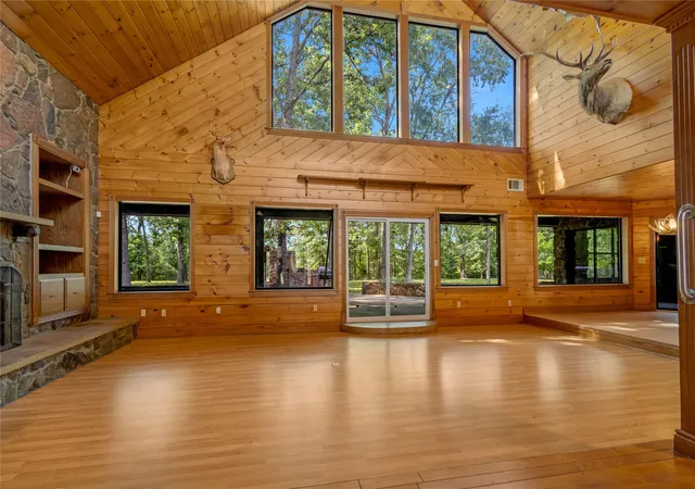 Photo 4 of Single family home for sale at 660 County Rd 1503, Alba, TX 75410 | MLS# 21412702 | Listing updated on 2026-10-20