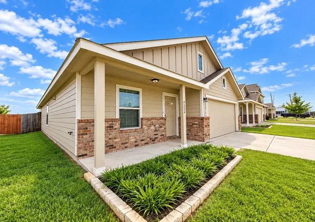 Photo 2 of Single family home for sale at 9226 Summerlee St, Dallas, TX 75227 | MLS# 21405442 | Listing updated on 2026-10-21