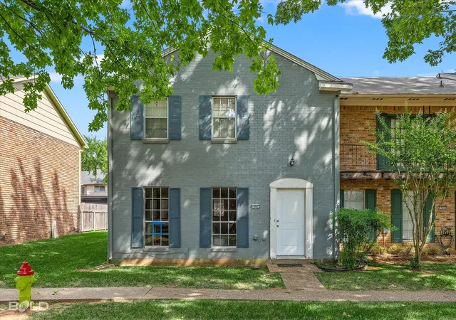 Photo 3 of Townhouse for sale at 10043 Alondra St, Shreveport, LA 71115 | MLS# 21412734 | Listing updated on 2026-10-21