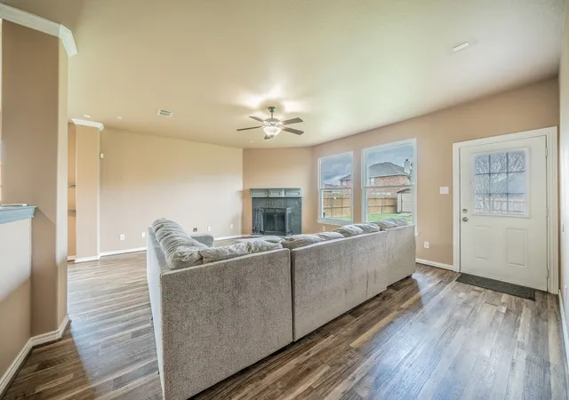 Photo 1 of Single family home for sale at 1739 Chadwick Dr, Cedar Hill, TX 75104 | MLS# 21410296 | Listing updated on 2026-10-21