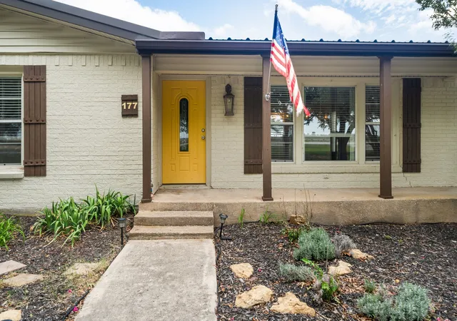 Photo 3 of Single family home for sale at 177 Graben Ln, Rhome, TX 76078 | MLS# 21412458 | Listing updated on 2026-10-20