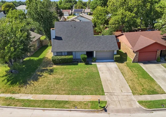 Photo 4 of Single family home for sale at 4529 Palos Verdes Dr, Mesquite, TX 75150 | MLS# 21409455 | Listing updated on 2026-10-27