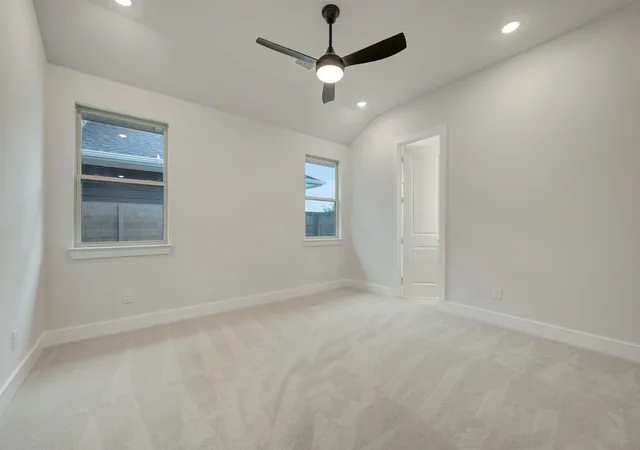 Photo 4 of Single family home for sale at 3704 Outpost Trl, Mc Kinney, TX 75071 | MLS# 21413861 | Listing updated on 2026-10-29