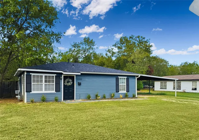 Photo 1 of Single family home for sale at 1145 16th Street NW, Paris, TX 75460 | MLS# 21413491 | Listing updated on 2026-10-19