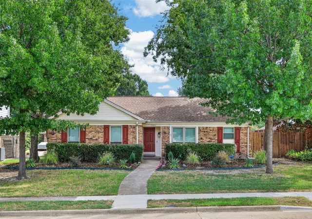 Photo 1 of Single family home for sale at 1600 Vera Cruz Dr, Plano, TX 75074 | MLS# 21413619 | Listing updated on 2026-10-22