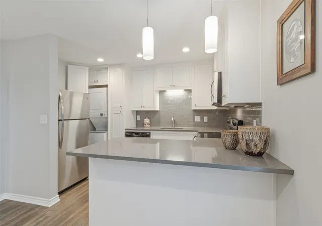 Photo 4 of Condo for sale at 5326 Fleetwood Oaks Ave #147, Dallas, TX 75235 | MLS# 21410853 | Listing updated on 2026-10-20