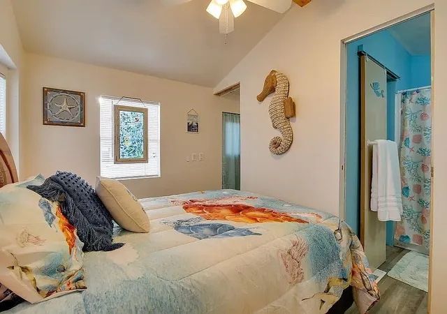 Photo 3 of Single family home for sale at 762 E Oyster Dr, Port Isabel, TX 78578 | MLS# 21414364 | Listing updated on 2026-10-20