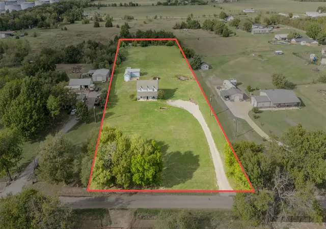 Photo 2 of Single family home for sale at 2490 County Rd 2168, Caddo Mills, TX 75135 | MLS# 21414611 | Listing updated on 2026-10-20