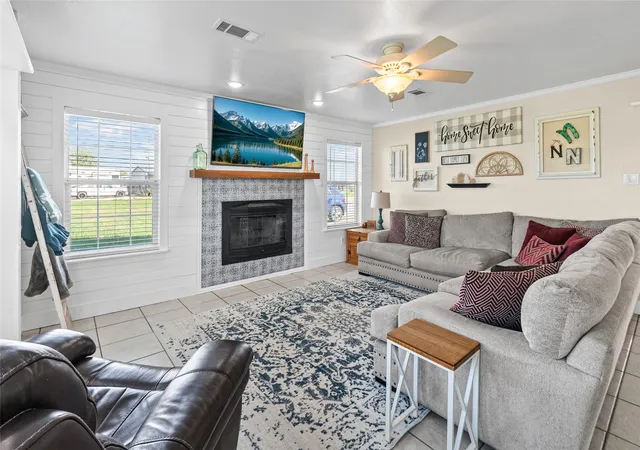 Photo 4 of Single family home for sale at 2490 County Rd 2168, Caddo Mills, TX 75135 | MLS# 21414611 | Listing updated on 2026-10-20