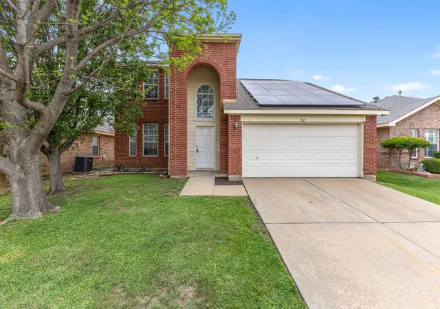 Photo 1 of Single family home for sale at 312 Elk Run Dr, Fort Worth, TX 76140 | MLS# 21414713 | Listing updated on 2026-10-21